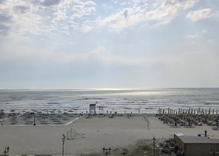 Sofi 20 Deluxe Promenada Apartment *